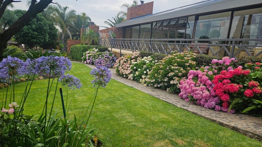 4 Bedroom Property for Sale in Wilkoppies North West